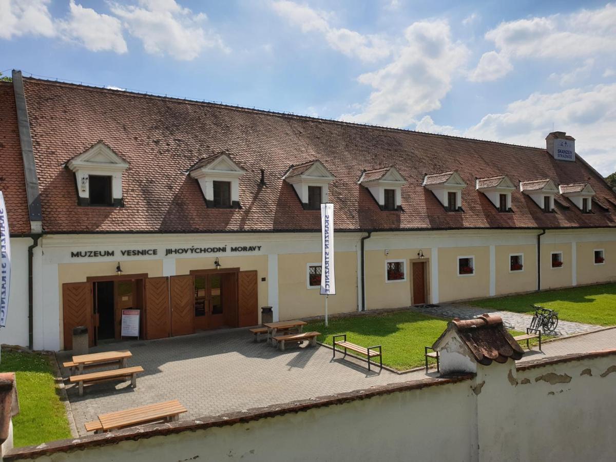 Hotel Straznice Exterior photo